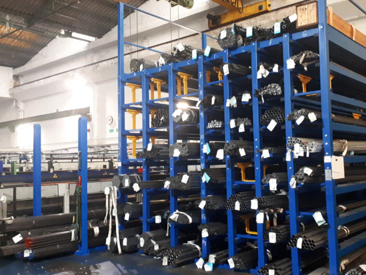 Sistema de almacenamiento de perfiles largos